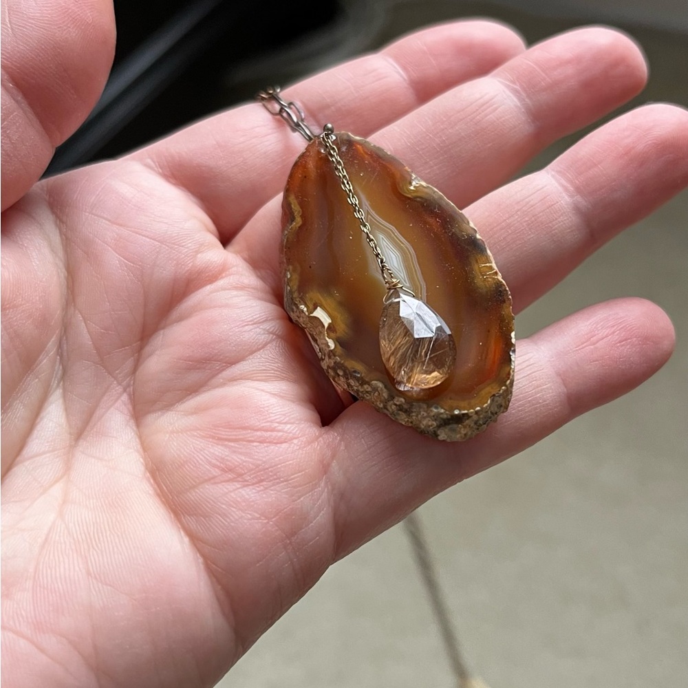 Elegant Brown and Orange Agate Pendant Necklace
